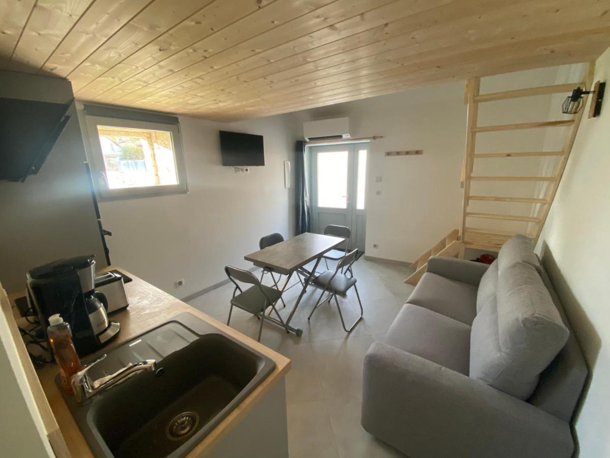 Studio Chez Mongery Landreville Extérieur photo